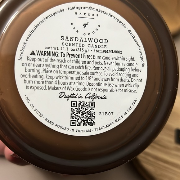 SANDALWOOD SCENTED CANDLE - Picture 6 of 6